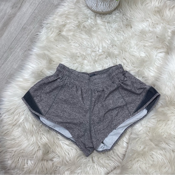 Lululemon Hotty Hot Short II Sz 12 *Long 4" In Heather Lux Multi Black - Picture 4 of 8